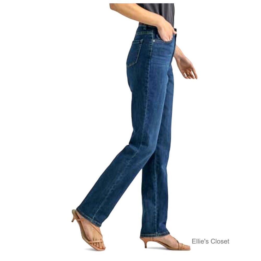 Relaxed Fit Straight Leg Jeans with Slimming Stretch Fabric - Picture 2 of 6